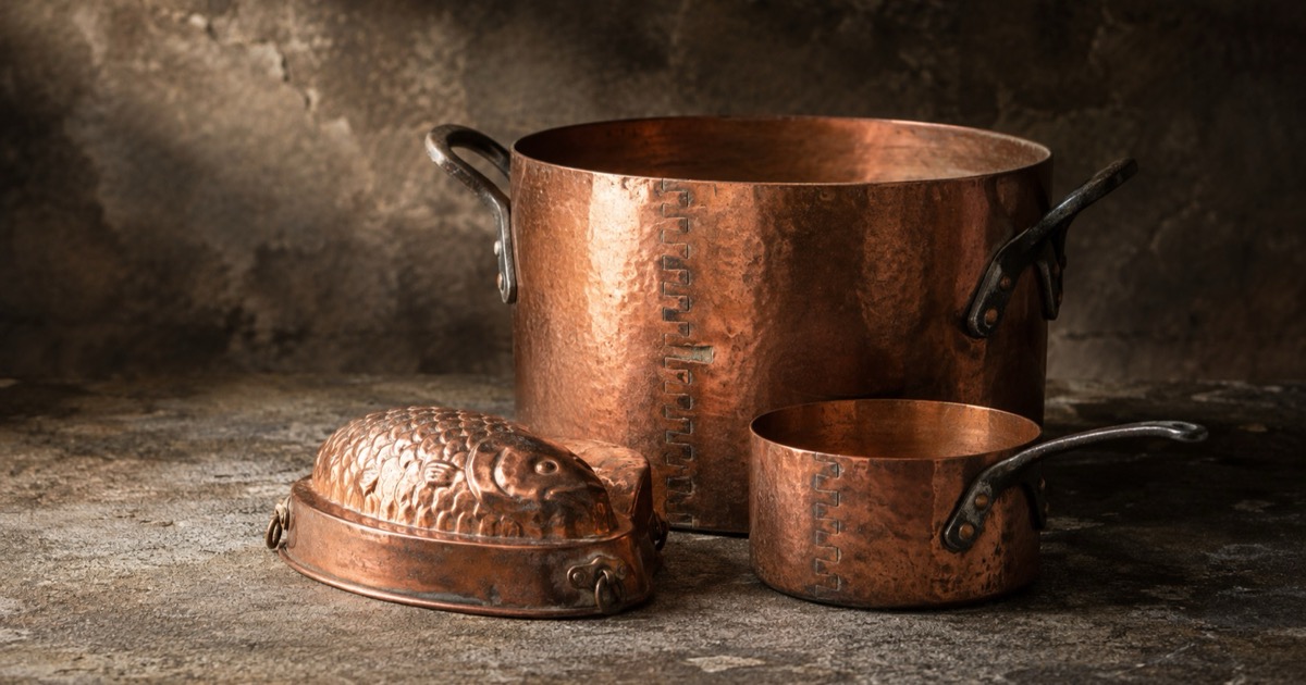 Antique Copper Identification: Pots, Kettles, and Molds hero image