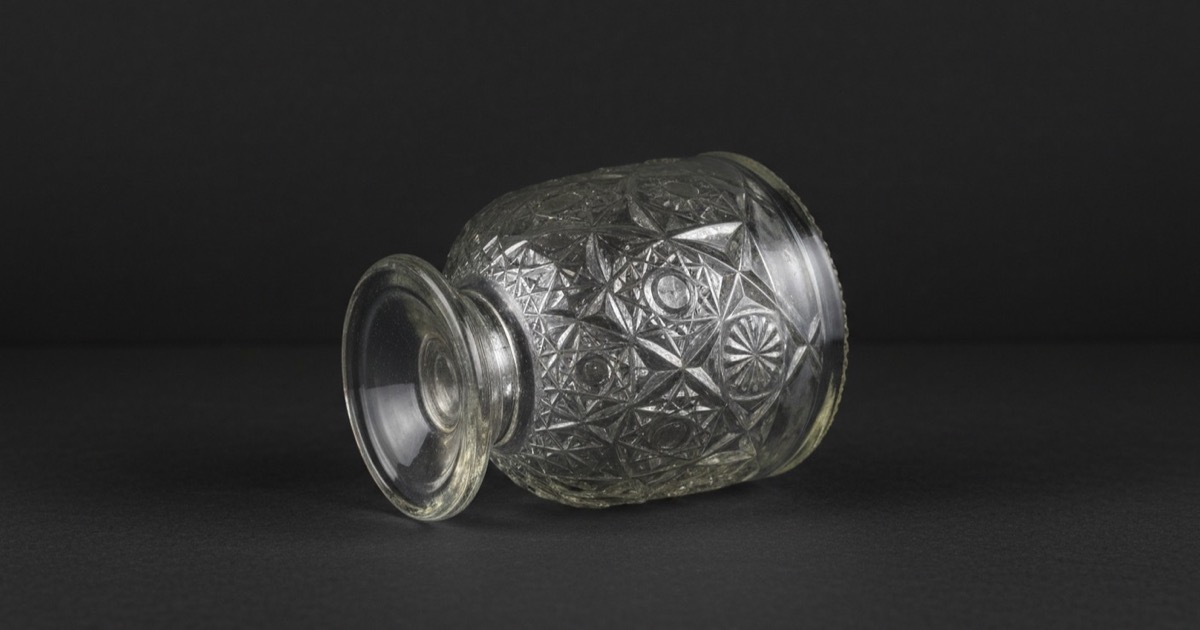 How to Identify Pressed Glass Patterns hero image